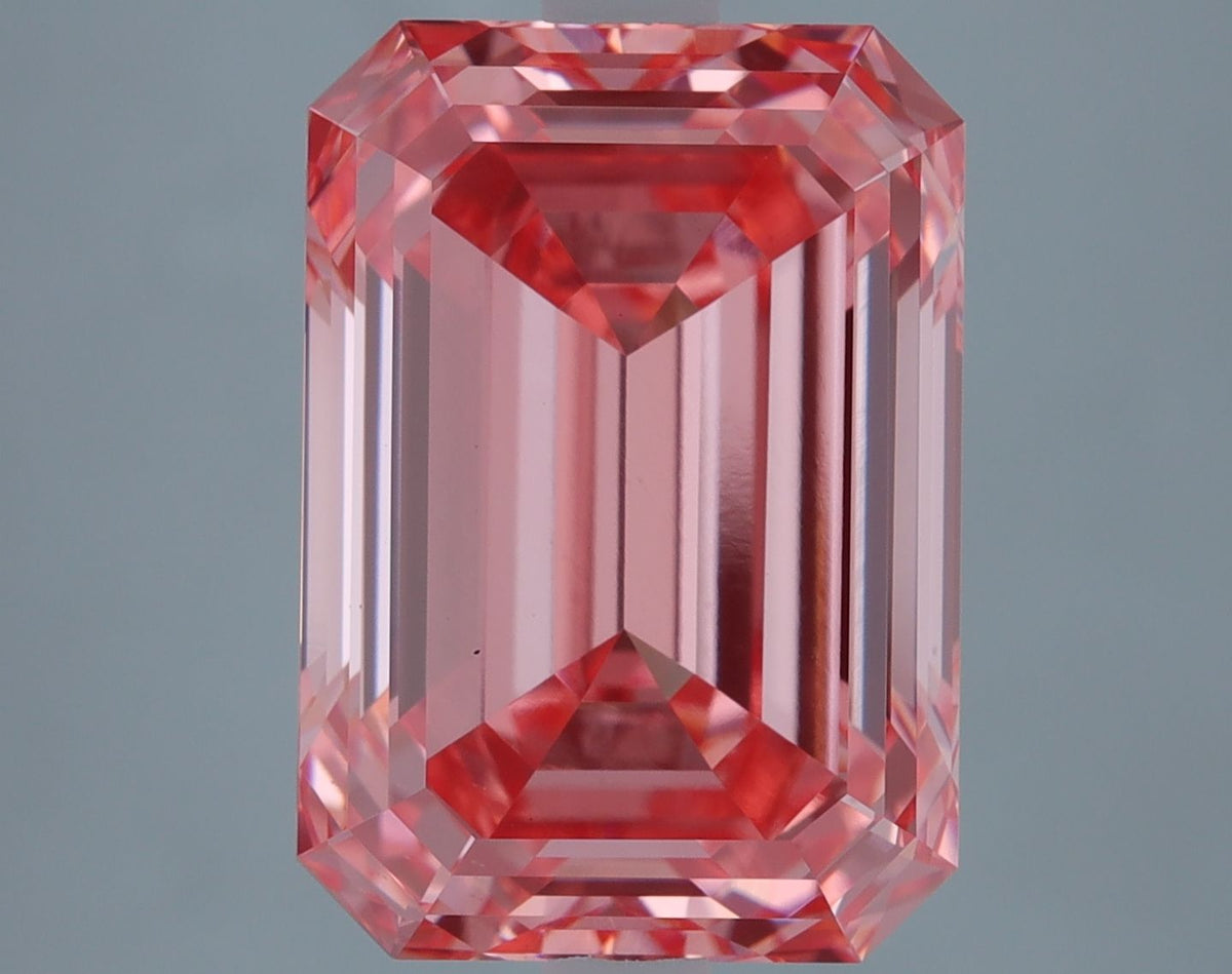 Lab-Grown Emerald Diamond - 4.71 Carats, Fancy Vivid Pink Color, VS2 Clarity - Certified by IGI - Report Number: LG538283398