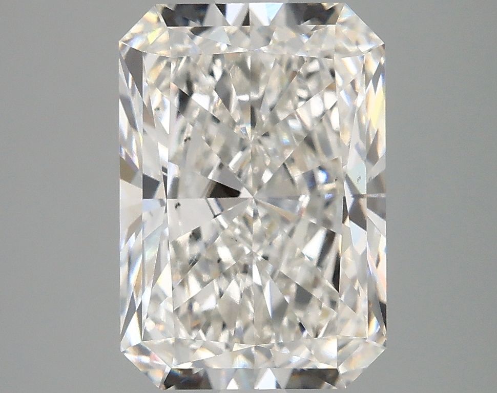 Lab-Grown Radiant Diamond - 3.99 Carats, F Color, VS2 Clarity - Certified by IGI - Report Number: LG679515524