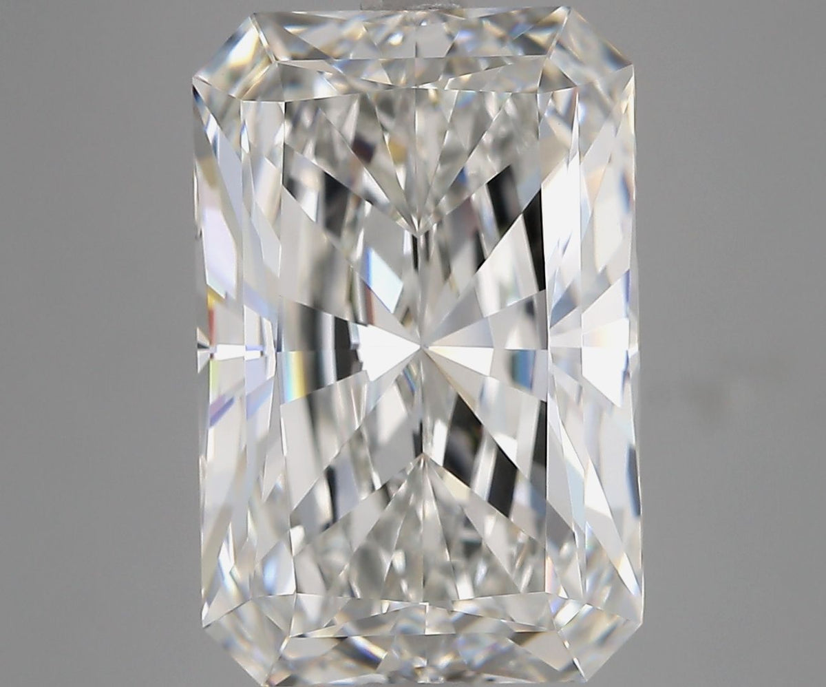 Lab-Grown Radiant Diamond - 8.31 Carats, E Color, VVS2 Clarity - Certified by IGI - Report Number: LG700574270