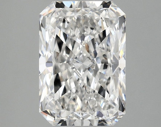 Lab-Grown Radiant Diamond - 2.96 Carats, E Color, VS2 Clarity - Certified by IGI - Report Number: LG696555540