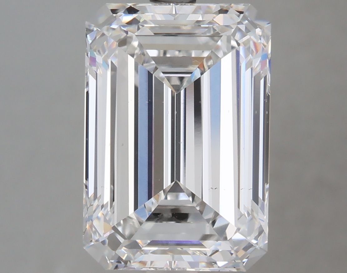 Lab-Grown Emerald Diamond - 4.02 Carats, E Color, VS2 Clarity - Certified by IGI - Report Number: LG666427582