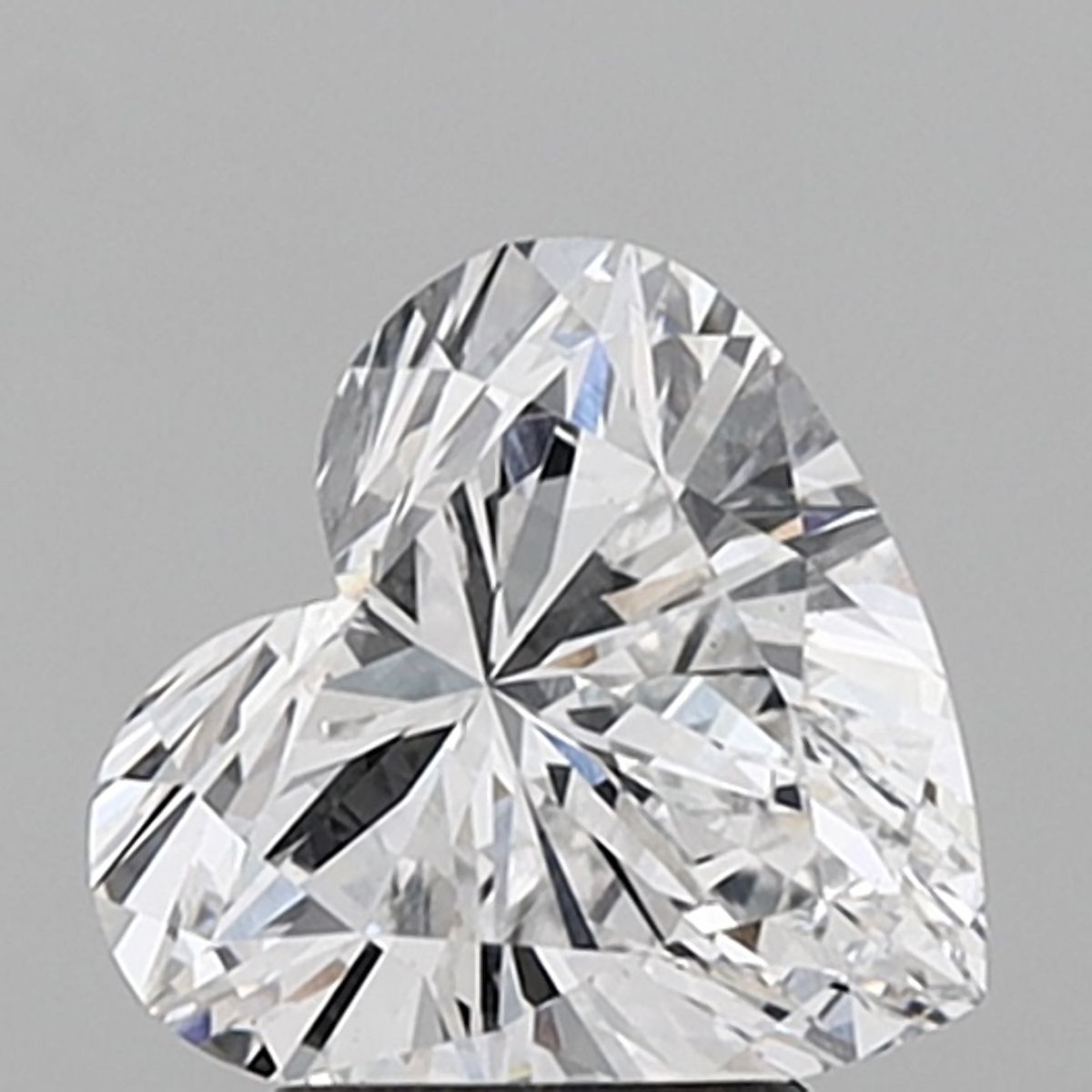 Lab-Grown Heart Diamond - 2.59 Carats, E Color, VS1 Clarity - Certified by IGI - Report Number: LG685558867