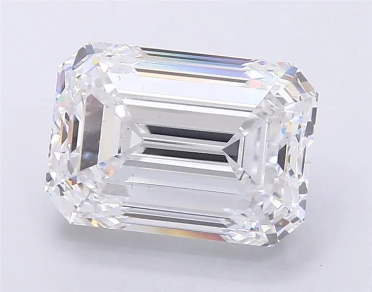 Diamant émeraude de 6,66 ct (couleur D, pureté VS2, certifié IGI)