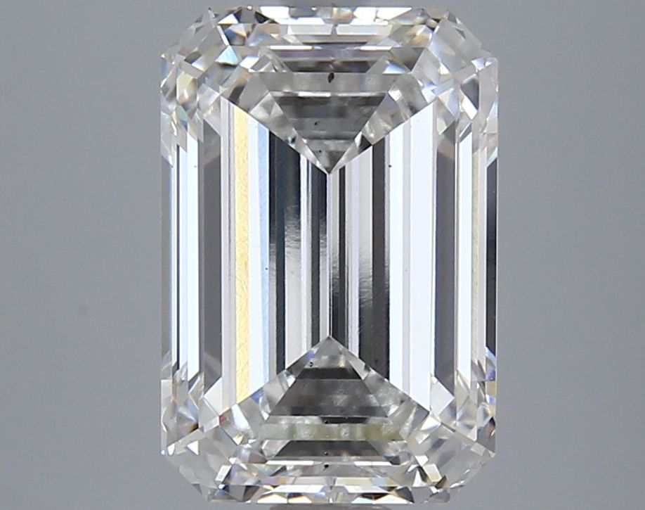 Lab-Grown Emerald Diamond - 4.68 Carats, F Color, VS2 Clarity - Certified by IGI - Report Number: LG620435071