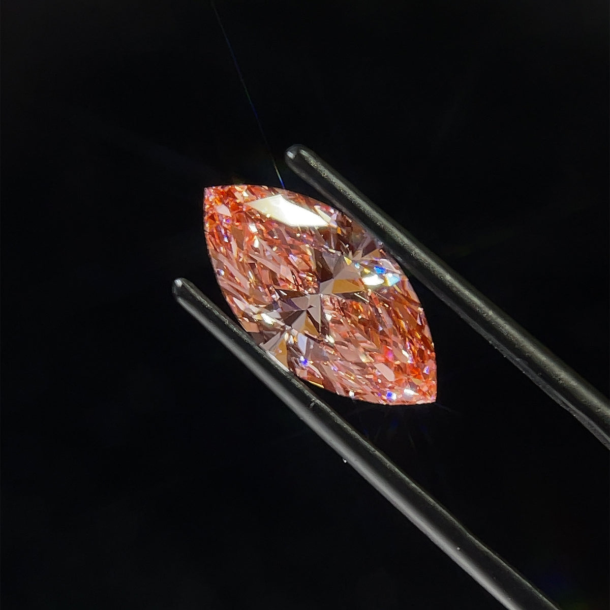 Lab-Grown Marquise Diamond - 2.99 Carats, Fancy Vivid Pink Color, VS1 Clarity - Certified by IGI - Report Number: LG638446735