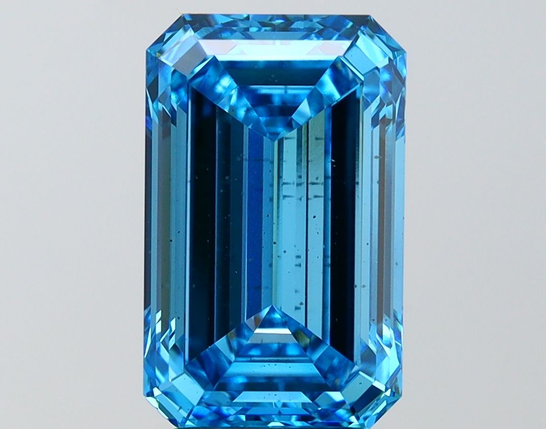 Lab-Grown Emerald Diamond - 4.61 Carats, Fancy Vivid Blue Color, VS2 Clarity - Certified by IGI - Report Number: LG689558391