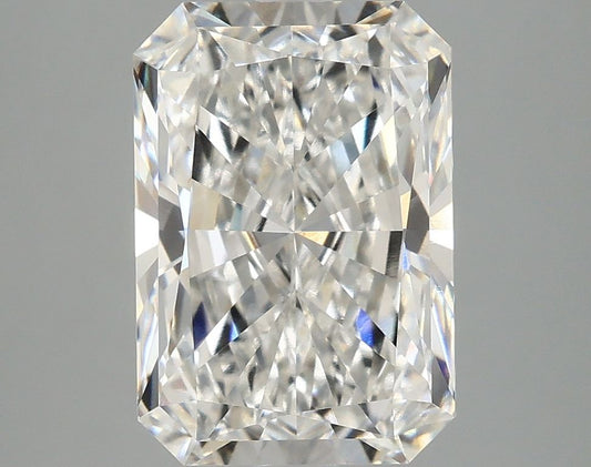 Lab-Grown Radiant Diamond - 4.02 Carats, F Color, VVS2 Clarity - Certified by IGI - Report Number: LG677581605