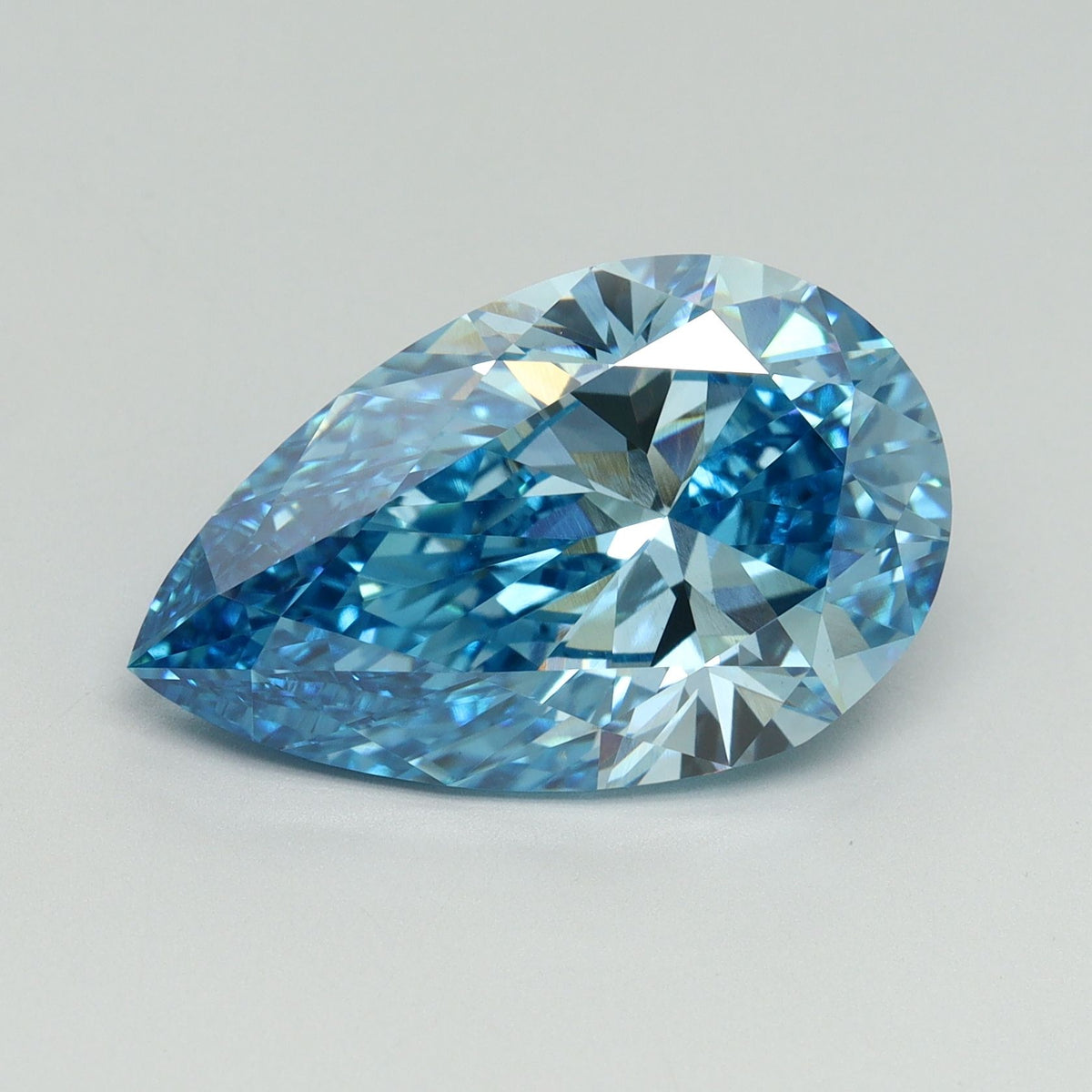 Lab-Grown Pear Diamond - 7.19 Carats, Fancy Vivid Blue Color, VS1 Clarity - Certified by IGI - Report Number: LG648436377