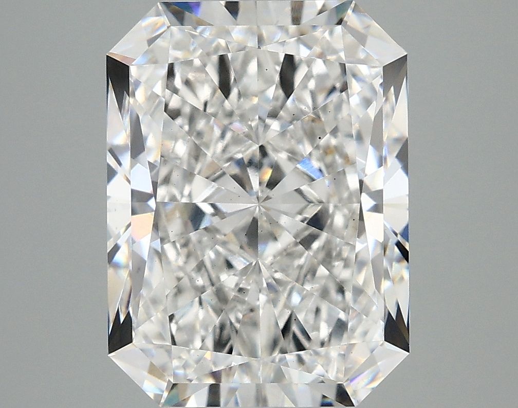 Lab-Grown Radiant Diamond - 5.09 Carats, F Color, VS2 Clarity - Certified by IGI - Report Number: LG670430710