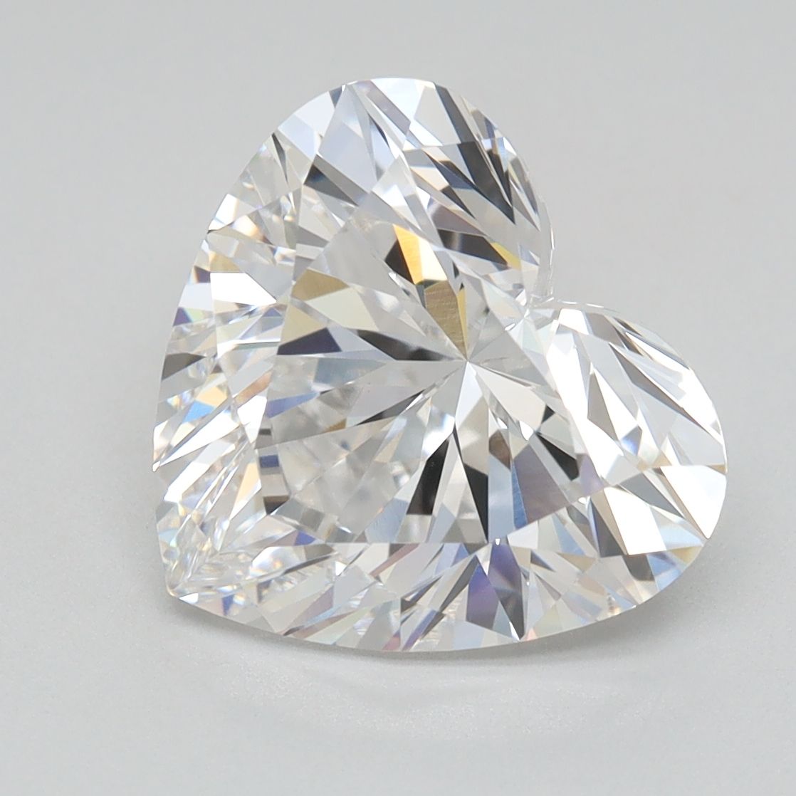 Lab-Grown Heart Diamond - 3.01 Carats, E Color, VVS2 Clarity - Certified by IGI - Report Number: LG695523642