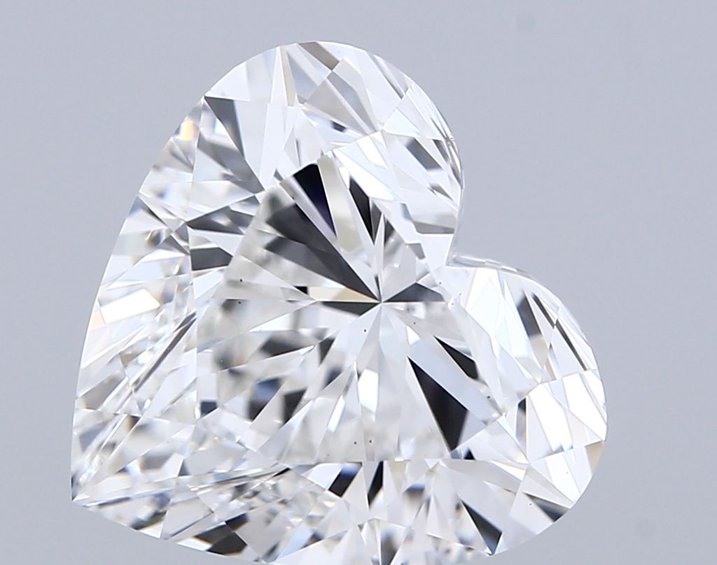 Lab-Grown Heart Diamond - 6.66 Carats, F Color, VS1 Clarity - Certified by IGI - Report Number: LG660431332