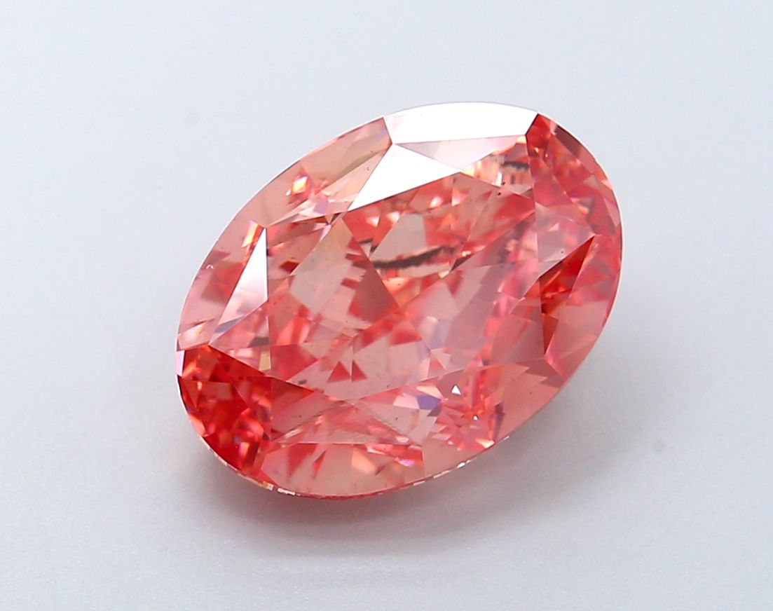 Lab-Grown Oval Diamond - 4.55 Carats, Fancy Vivid Pink Color, VS2 Clarity - Certified by IGI - Report Number: LG626454808