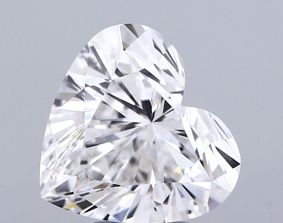 Lab-Grown Heart Diamond - 4.09 Carats, E Color, VS1 Clarity - Certified by IGI - Report Number: LG694565292