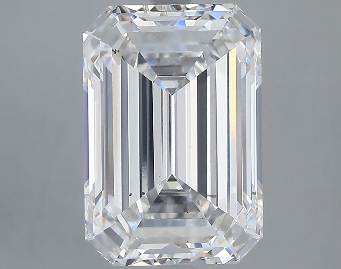 Lab-Grown Emerald Diamond - 6.04 Carats, E Color, VS2 Clarity - Certified by IGI - Report Number: LG678501372