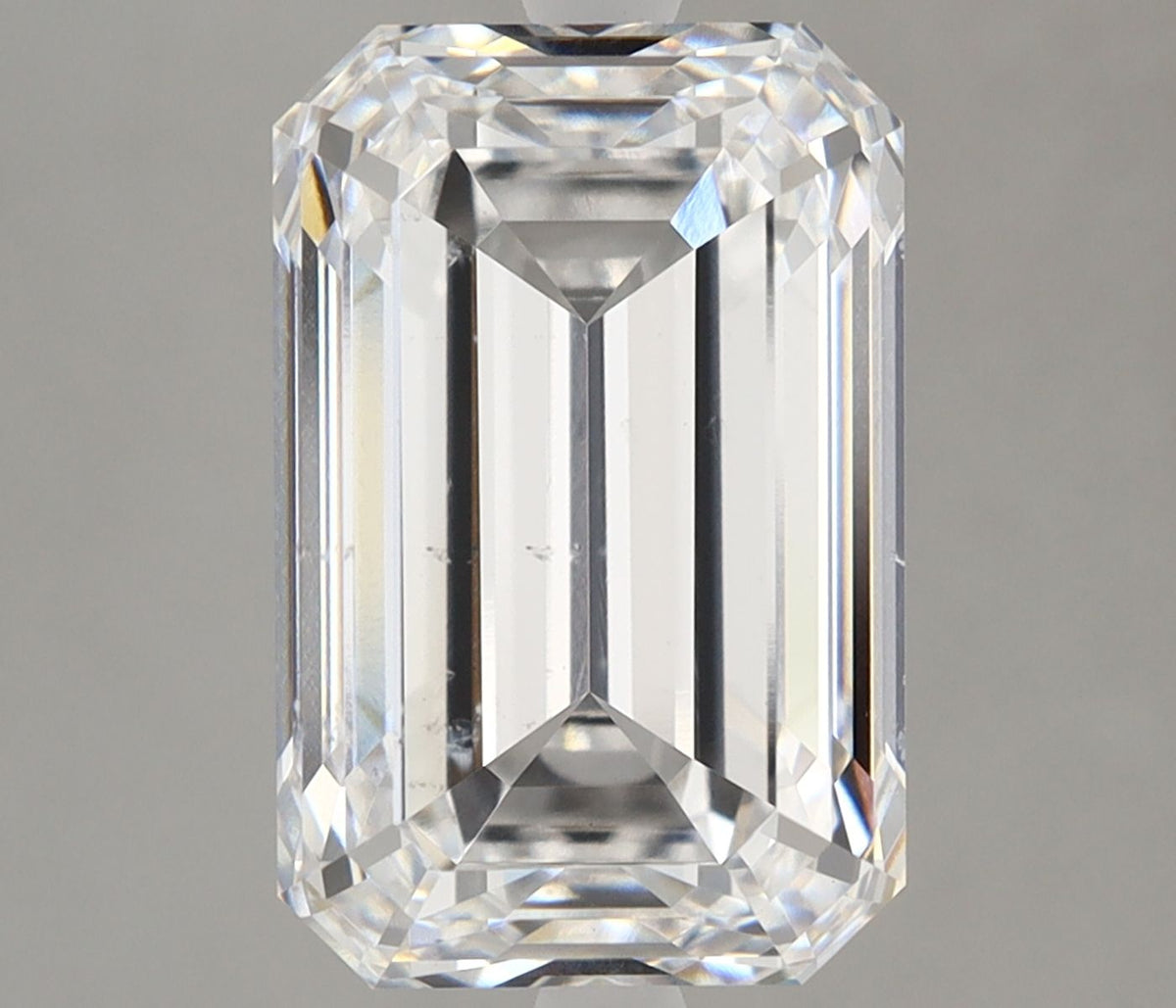 Lab-Grown Emerald Diamond - 5.69 Carat, E Color, VS2 Clarity | Sustainable Luxury, Dazzling Brilliance | IGI | Certified 603332384