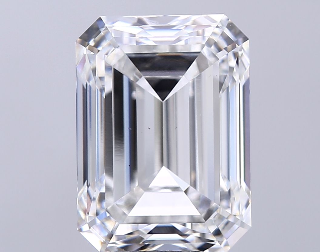 Lab-Grown Emerald Diamond - 8.01 Carats, F Color, VS1 Clarity - Certified by IGI - Report Number: LG643452040