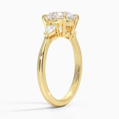 Lab Grown 3 Star 14k Yellow Gold Round ring With Center Stone