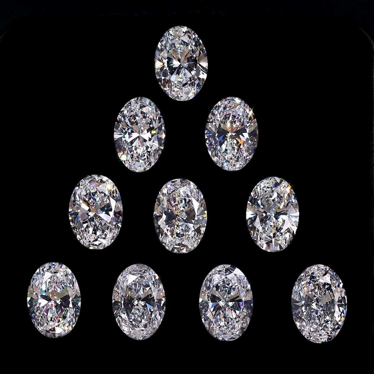 Diamants ovales de laboratoire | 4 x 3/5 x 3/6 x 4 mm | Couleur DE | Pureté VVS-VS1 | Excellente taille