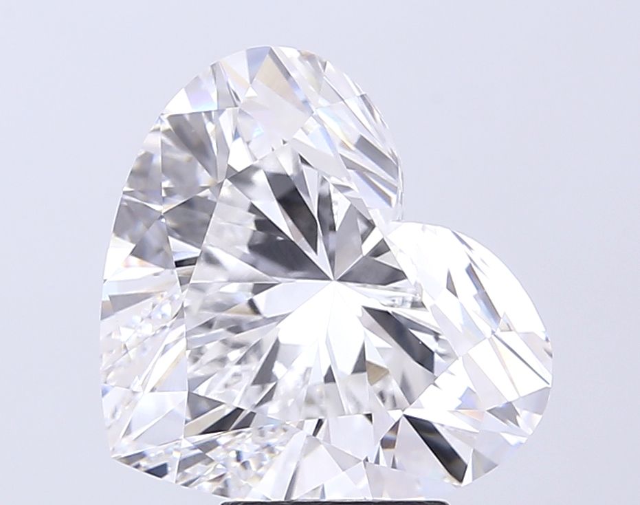 Lab-Grown Heart Diamond - 6.09 Carats, E Color, VVS2 Clarity - Certified by IGI - Report Number: LG702573307