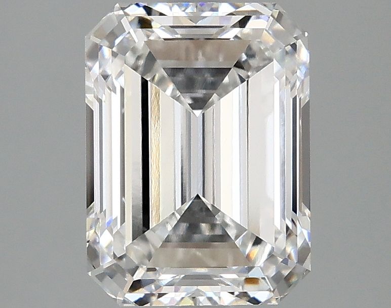 Lab-Grown Emerald Diamond - 2.59 Carats, E Color, VVS2 Clarity - Certified by IGI - Report Number: LG637481370