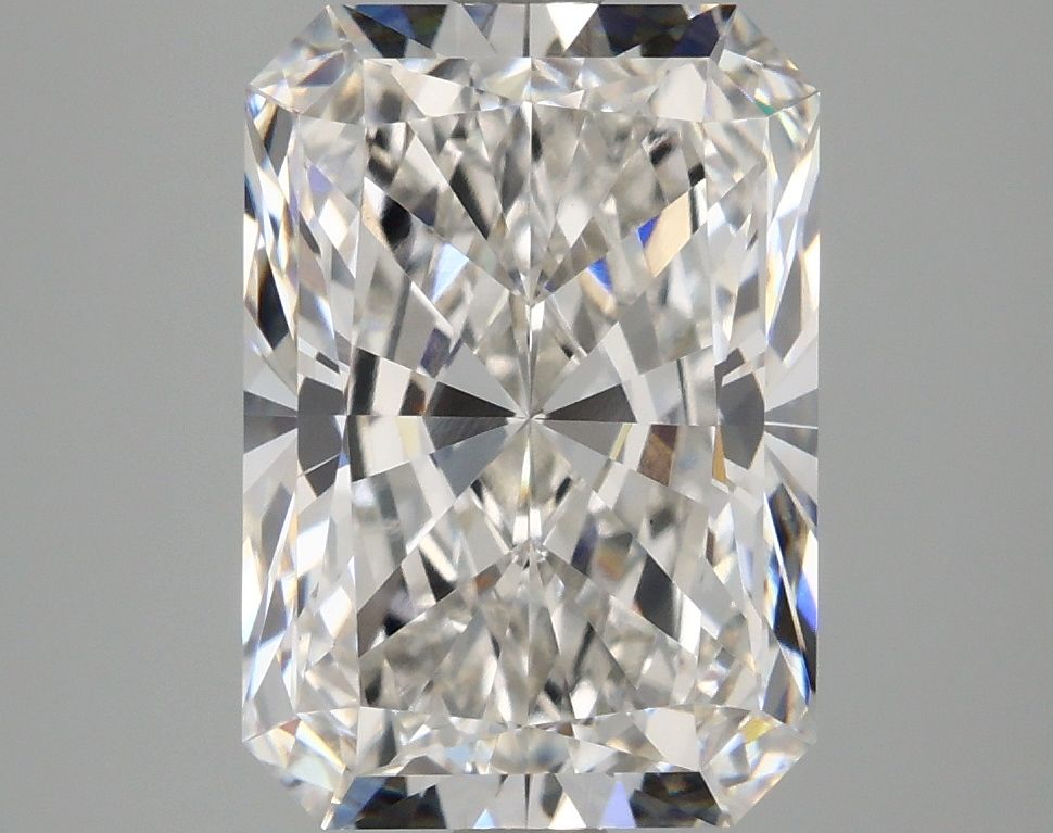 Lab-Grown Radiant Diamond - 4.1 Carats, F Color, VVS2 Clarity - Certified by IGI - Report Number: LG677551523
