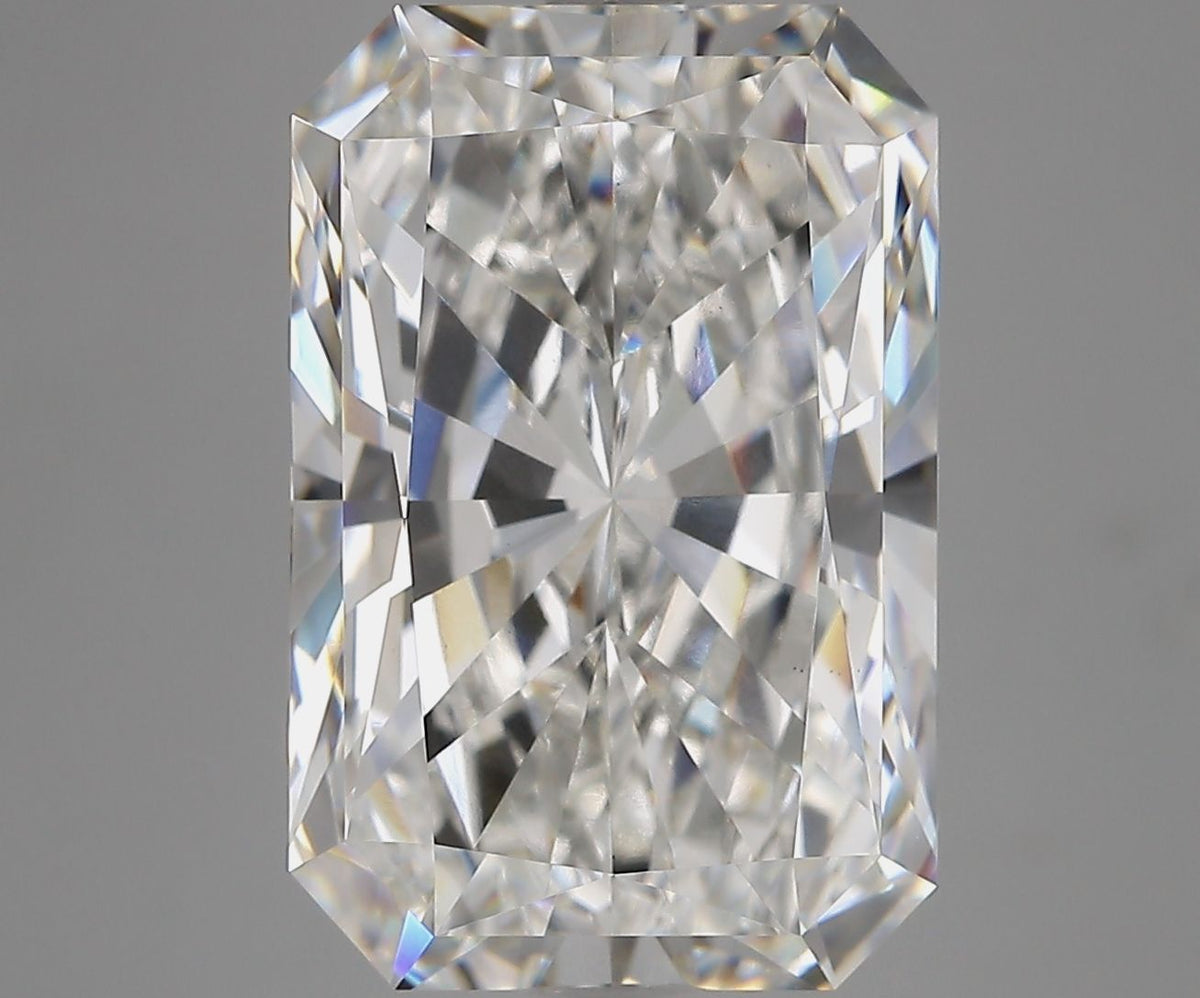 Lab-Grown Radiant Diamond - 8.61 Carats, E Color, VS1 Clarity - Certified by IGI - Report Number: LG707557469
