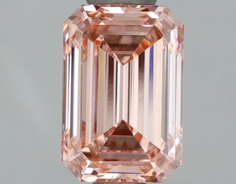 Lab-Grown Emerald Diamond - 1.5 Carats, Fancy Intense Pink Color, VS1 Clarity - Certified by IGI - Report Number: LG670472963