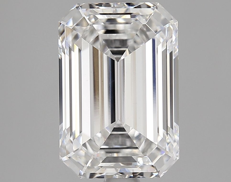 Lab-Grown Emerald Diamond - 3.55 Carats, E Color, VVS2 Clarity - Certified by IGI - Report Number: LG683562121