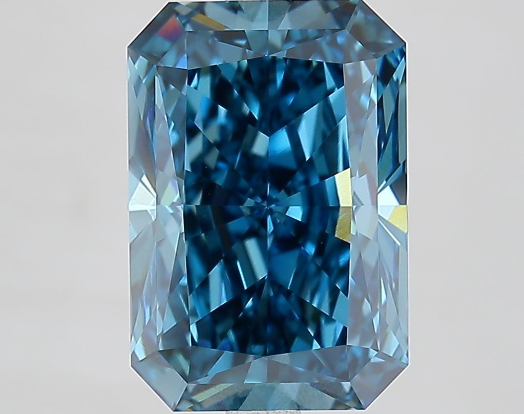 Lab-Grown Radiant Diamond - 4.51 Carats, Fancy Vivid Blue Color, VVS2 Clarity - Certified by IGI - Report Number: LG685556906