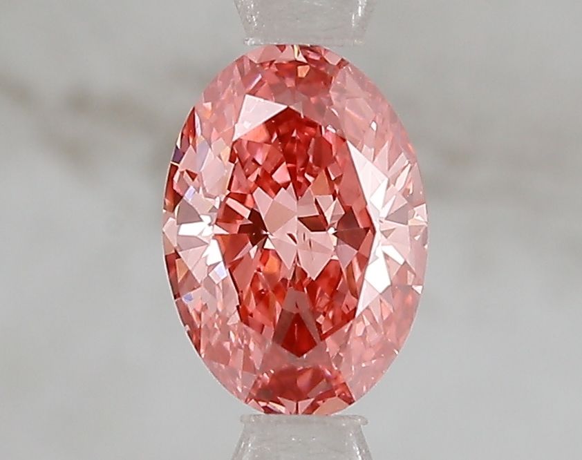 Lab-Grown Oval Diamond - 1.03 Carats, Fancy Vivid Pink Color, VS1 Clarity - Certified by IGI - Report Number: LG671493196