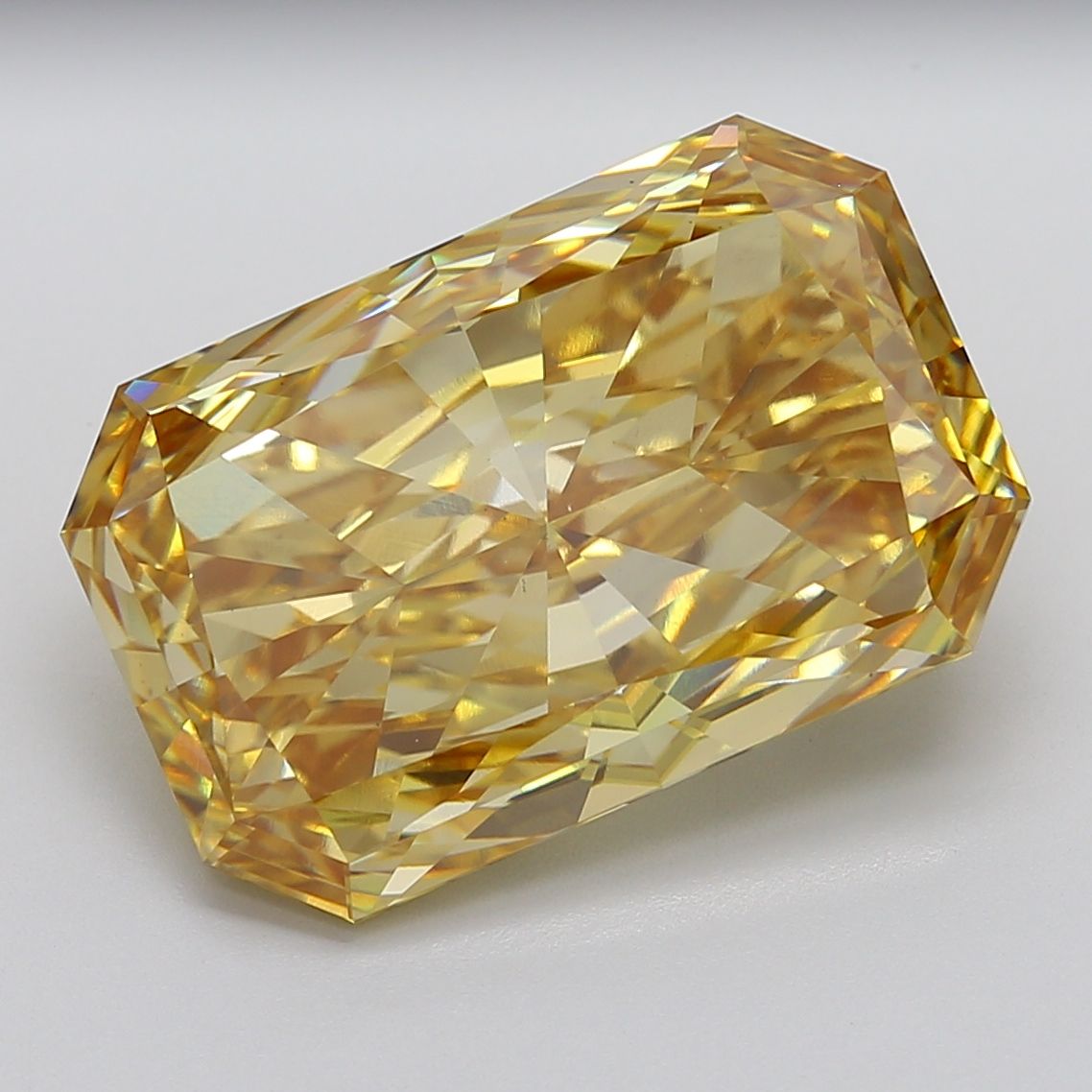 Radiant 20.04ct Fancy Intense Yellow VS1 - Cut • IGI • LG762511475