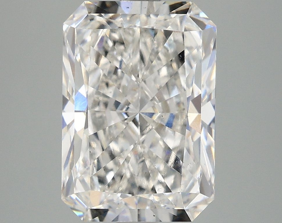 Lab-Grown Radiant Diamond - 4.08 Carats, F Color, VS2 Clarity - Certified by IGI - Report Number: LG685543720