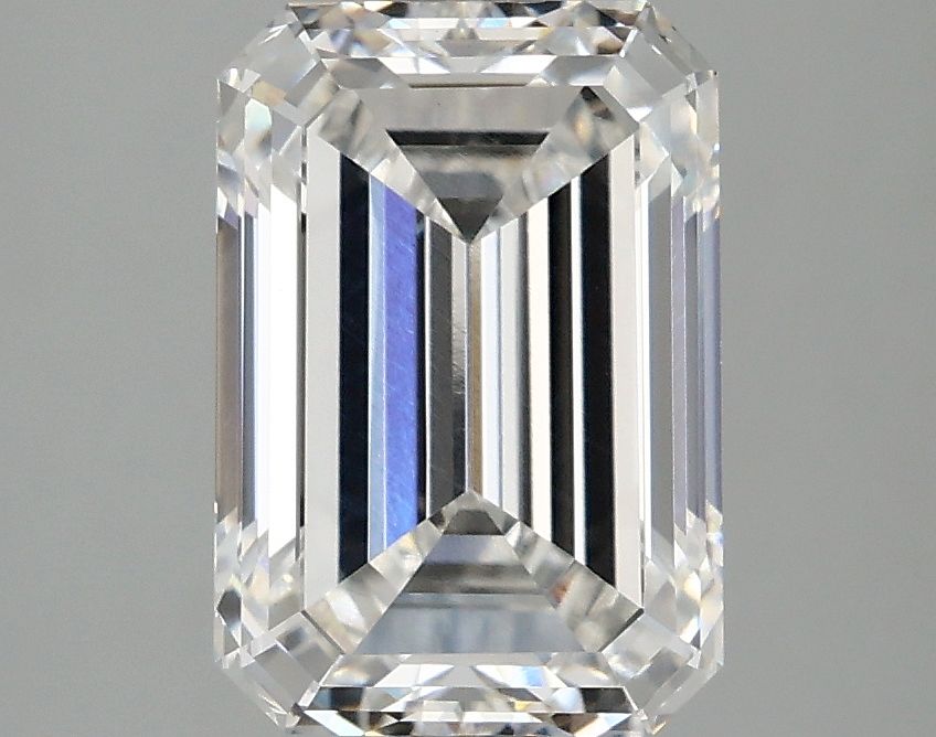 Lab-Grown Emerald Diamond - 2.96 Carats, E Color, VVS2 Clarity - Certified by IGI - Report Number: LG680540573