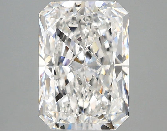 Lab-Grown Radiant Diamond - 2.59 Carats, E Color, VS2 Clarity - Certified by IGI - Report Number: LG679515052