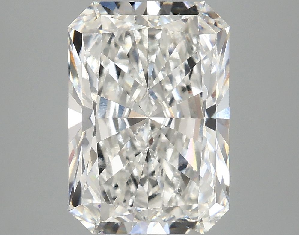Lab-Grown Radiant Diamond - 4.01 Carats, F Color, VVS2 Clarity - Certified by IGI - Report Number: LG690528440