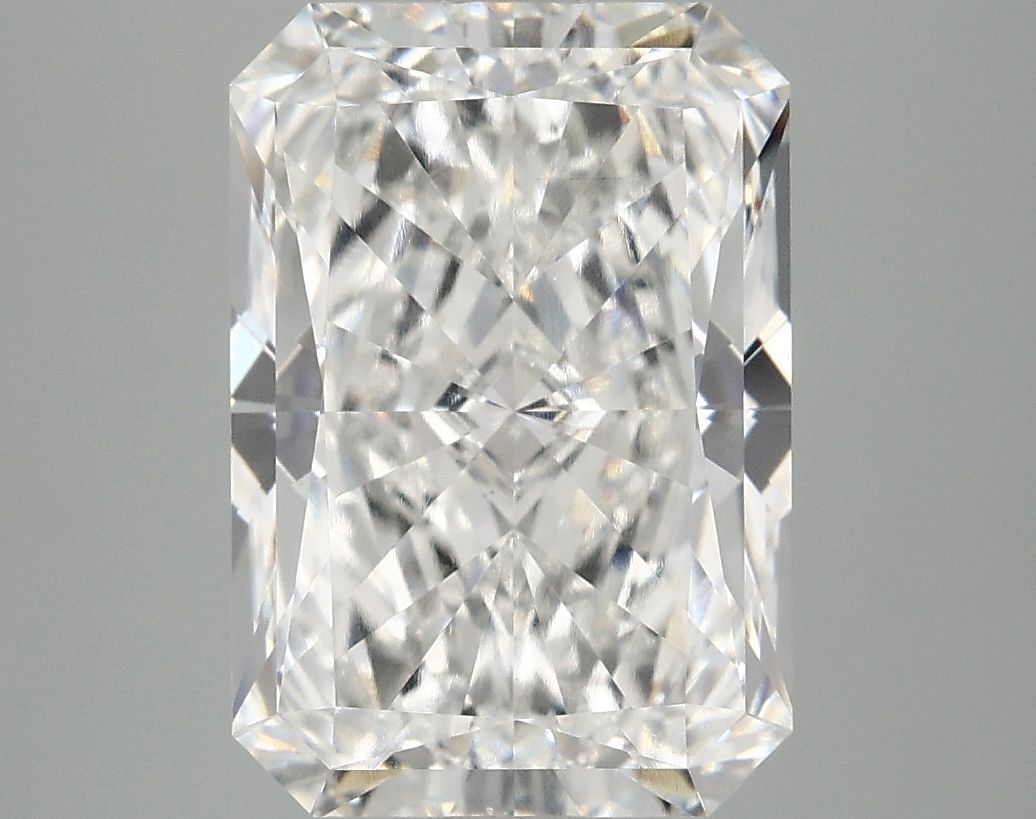 Lab-Grown Radiant Diamond - 4.83 Carats, E Color, VS2 Clarity - Certified by IGI - Report Number: LG698568733