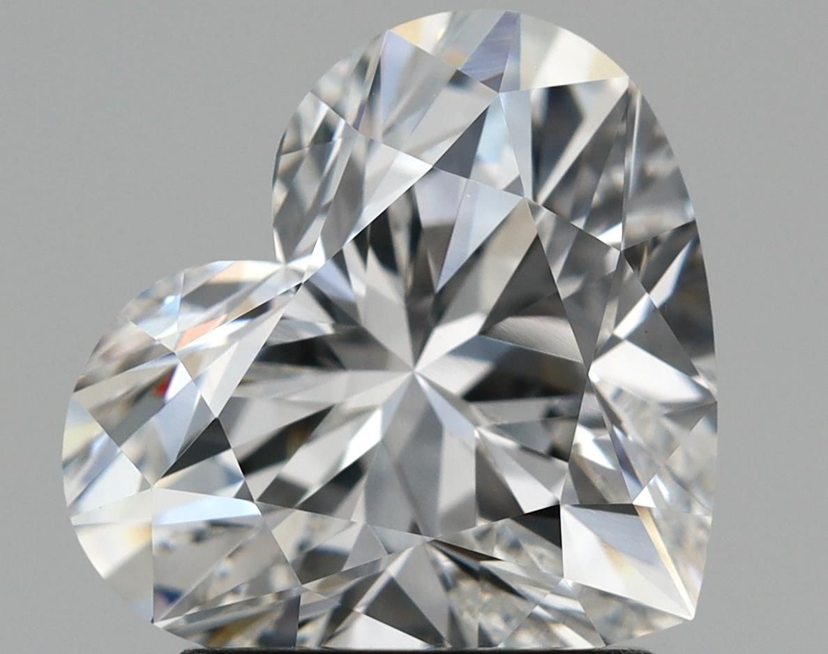 Lab-Grown Heart Diamond - 2.04 Carats, E Color, VVS2 Clarity - Certified by IGI - Report Number: LG634439492