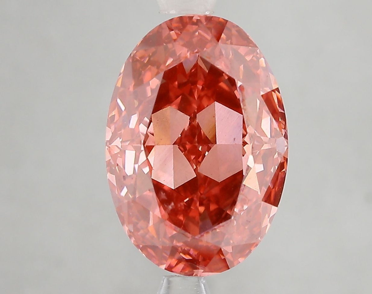 Lab-Grown Oval Diamond - 5.02 Carats, Fancy Vivid Red Color, VS1 Clarity - Certified by IGI - Report Number: LG666431751