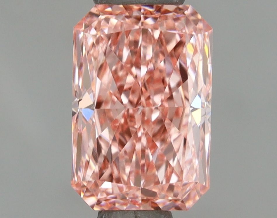 Lab-Grown Radiant Diamond - 1.0 Carats, Fancy Vivid Pink Color, VS2 Clarity - Certified by IGI - Report Number: LG637457178
