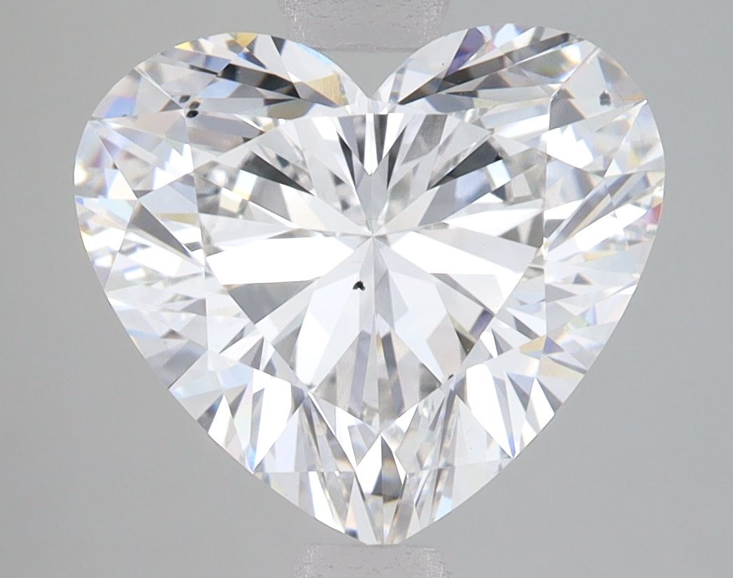 Lab-Grown Heart Diamond - 4.04 Carats, E Color, VS2 Clarity - Certified by IGI - Report Number: LG657424670
