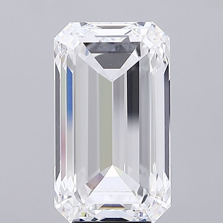 Lab-Grown Emerald Diamond - 8.02 Carats, E Color, VVS2 Clarity - Certified by IGI - Report Number: LG647440374
