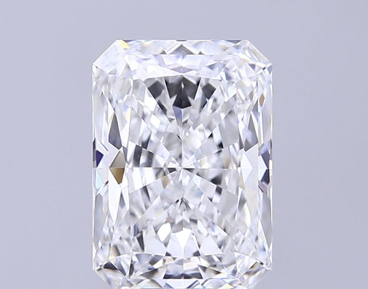 Lab-Grown Radiant Diamond - 4.09 Carats, E Color, VVS2 Clarity - Certified by IGI - Report Number: LG713553816