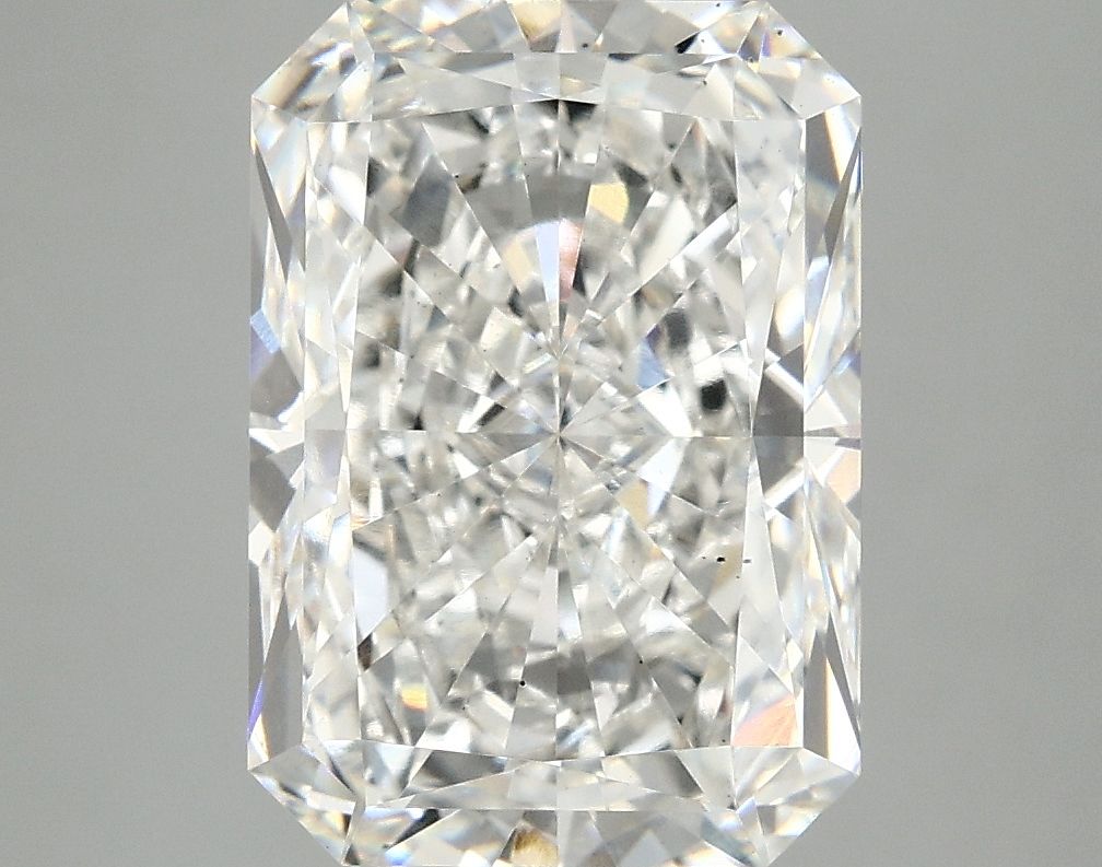 Lab-Grown Radiant Diamond - 4.86 Carats, F Color, VS2 Clarity - Certified by IGI - Report Number: LG696535174