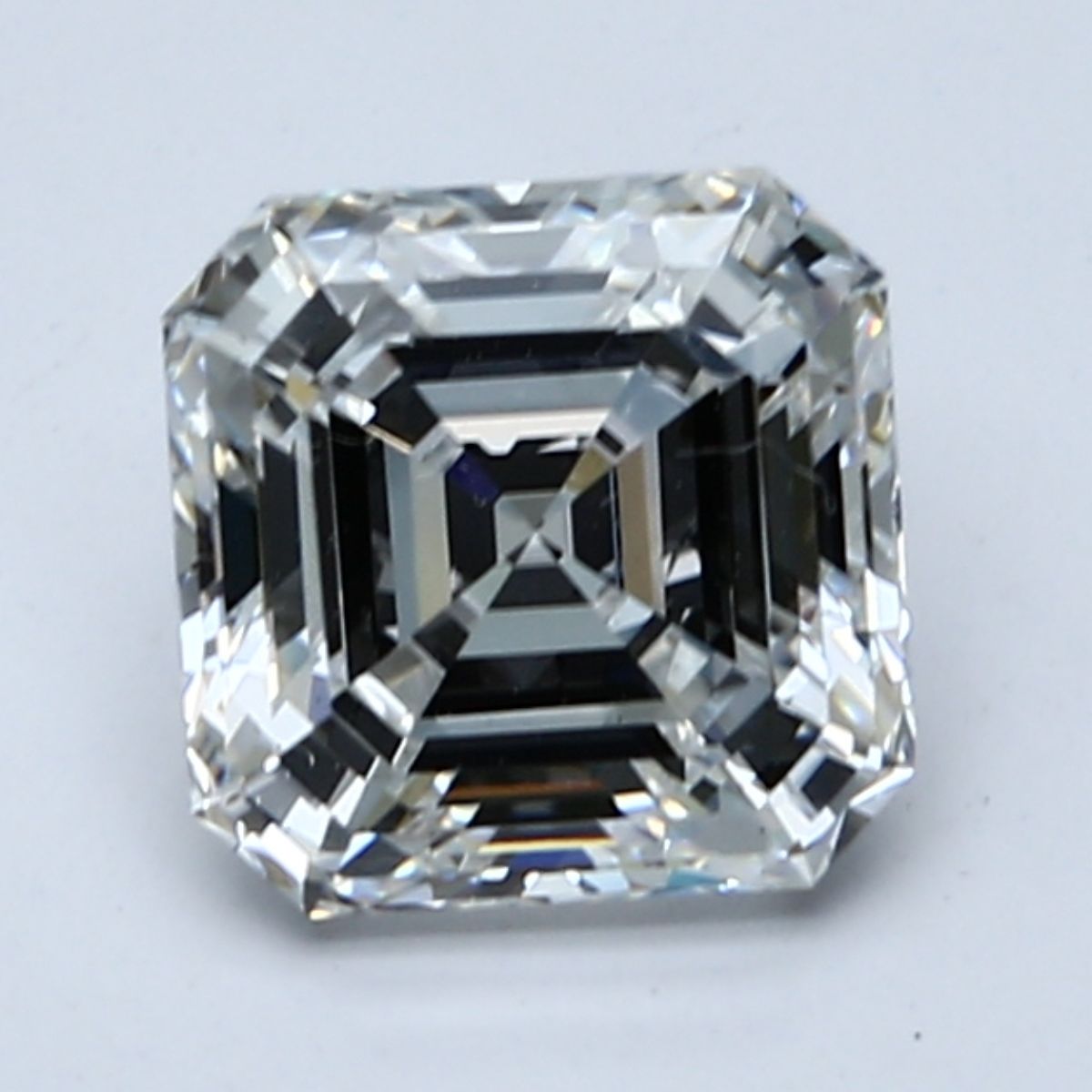Lab-Grown Asscher Diamond - 2.6 Carats, E Color, VVS1 Clarity - Certified by IGI - Report Number: LG668453161