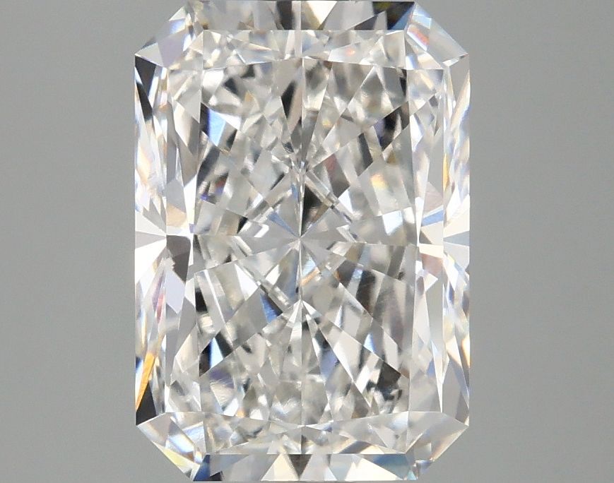 Lab-Grown Radiant Diamond - 3.01 Carats, F Color, VVS2 Clarity - Certified by IGI - Report Number: LG677544970