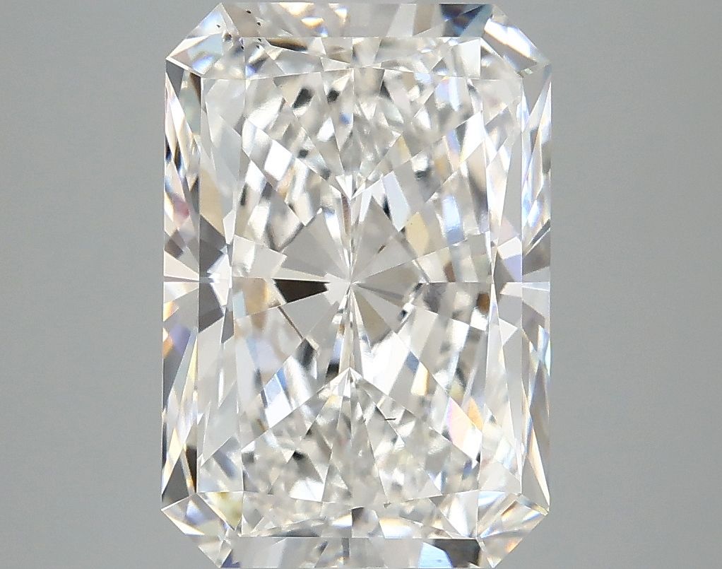 Lab-Grown Radiant Diamond - 4.8 Carats, F Color, VS1 Clarity - Certified by IGI - Report Number: LG683575341