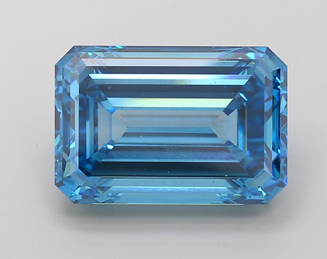 Lab-Grown Heart Diamond - 5.0 Carats, E Color, VS1 Clarity - Certified by IGI - Report Number: LG677501535