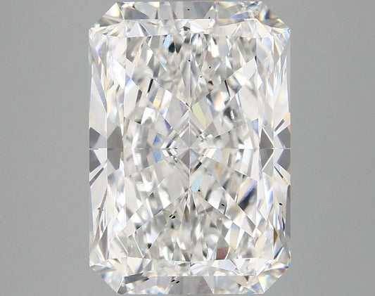 Lab-Grown Radiant Diamond - 4.68 Carats, E Color, VS2 Clarity - Certified by IGI - Report Number: LG689535602
