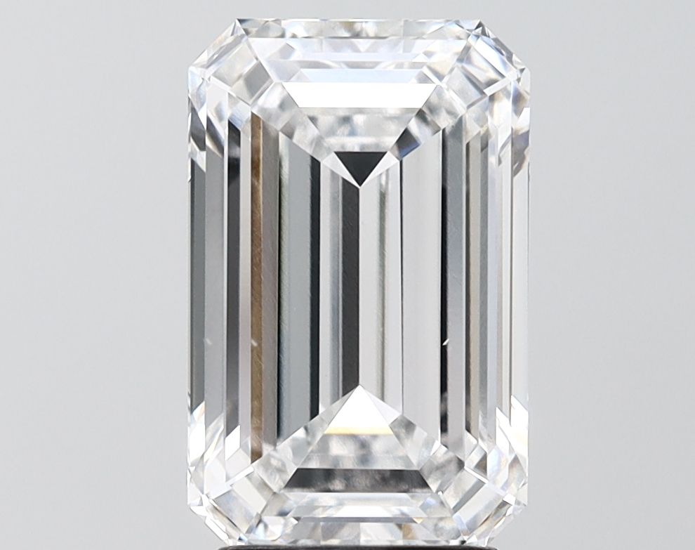 Lab-Grown Emerald Diamond - 3.59 Carats, E Color, VS1 Clarity - Certified by IGI - Report Number: LG689530965