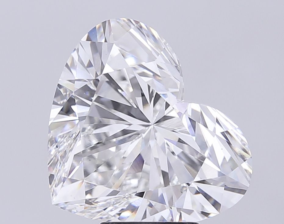Lab-Grown Heart Diamond - 7.09 Carats, F Color, VS1 Clarity - Certified by IGI - Report Number: LG707516334